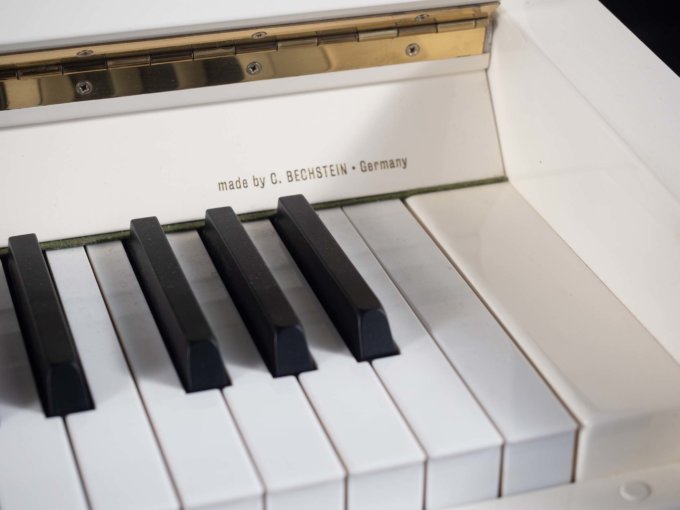 Пианино Zimmermann Z-120 белое, полированное