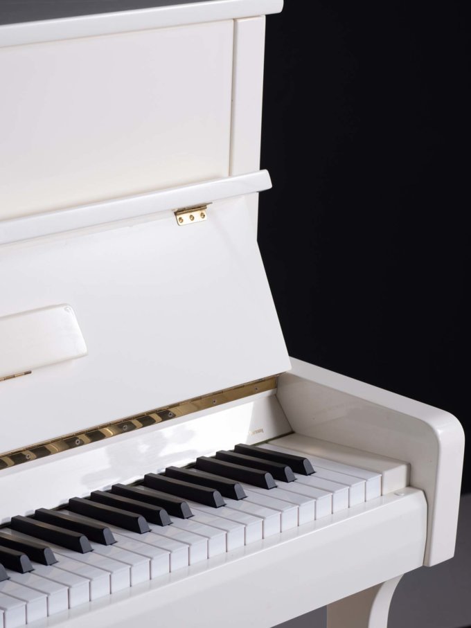 Пианино Zimmermann Z-120 белое, полированное