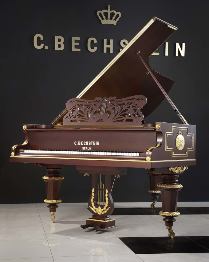 Рояль C. Bechstein мод. 220 1882 г.  макоре, сатинированный с позолотой